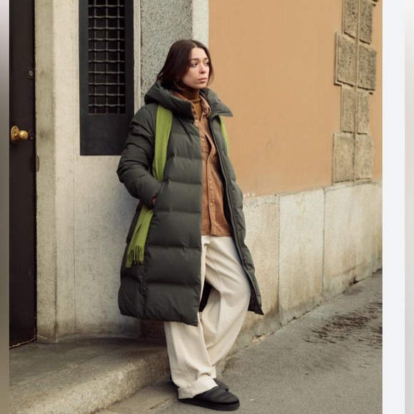 Uniqlo seamless down long parka - Picture 5 of 11